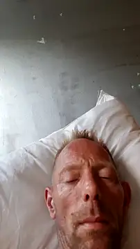 040CamBoy040 online show from August 6, 2026, 5:02 am