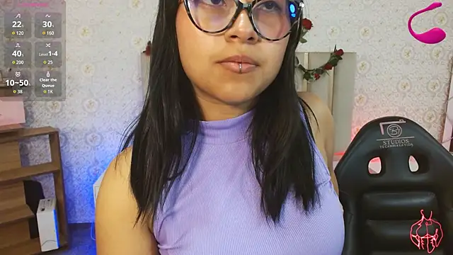 Amhira Tay online show from July 28, 2026, 7:39 pm