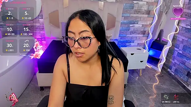 Amhira Tay online show from July 25, 2026, 7:20 pm
