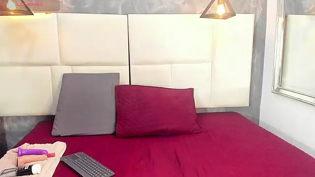 samm angel online show from June 25, 2026, 2:33 pm