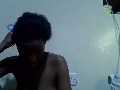 sexy triza online show from July 6, 2026, 10:45 pm