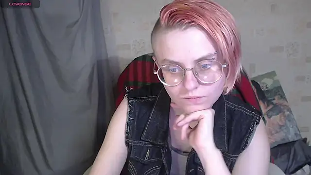   Freya    online show from June 23, 2026, 6:28 pm