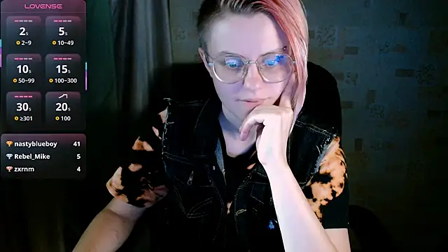   Freya    online show from July 23, 2026, 4:36 pm