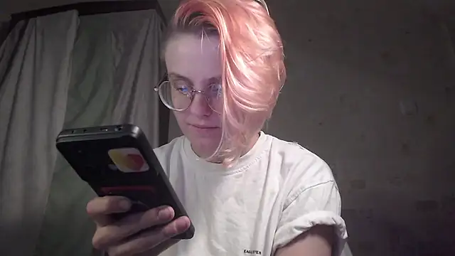   Freya    online show from July 16, 2026, 5:43 pm