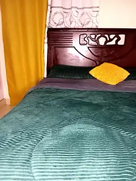sexy girlyee online show from June 12, 2026, 5:10 pm