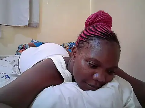 sweet-tiffy online show from June 8, 2026, 1:33 pm