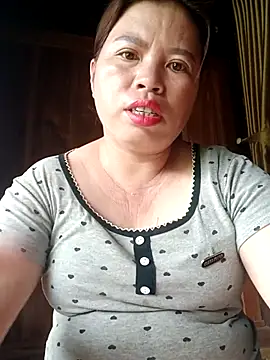 -Yeyi- online show from June 26, 2026, 8:42 am
