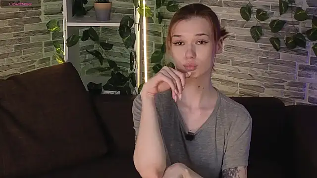 OliviaFoxsis online show from May 16, 2026, 6:45 am