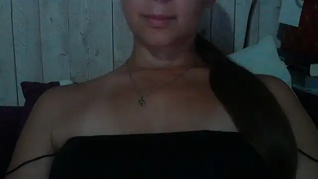 Bella--White online show from June 20, 2026, 3:28 pm