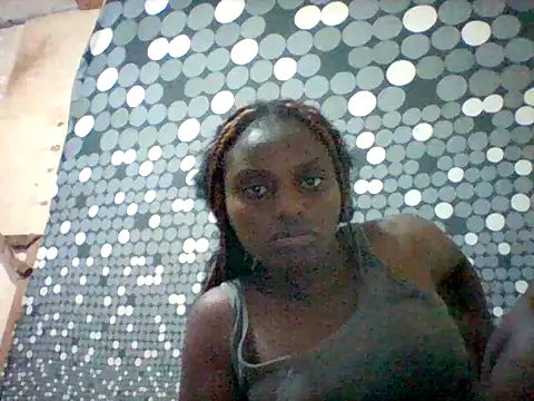 liligal online show from June 18, 2026, 8:58 pm