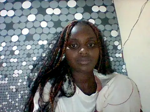 liligal online show from June 11, 2026, 7:33 pm