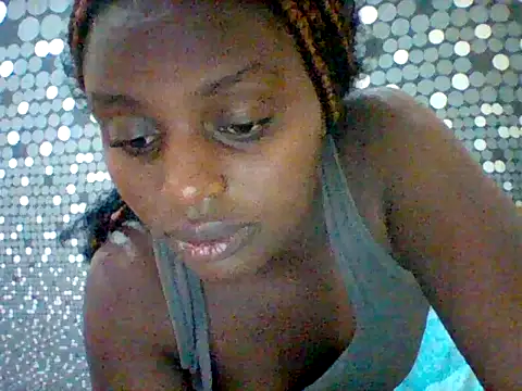 liligal online show from June 18, 2026, 8:02 am