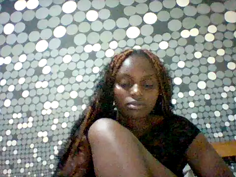liligal online show from June 13, 2026, 7:34 pm