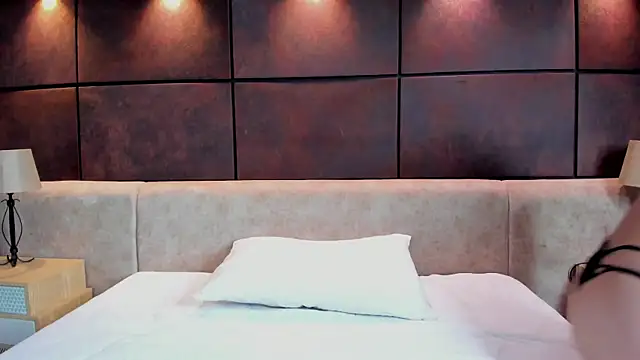 AshlyBella online show from June 22, 2026, 4:48 pm