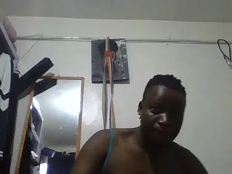 yourdreamgirlT online show from June 15, 2026, 4:56 am