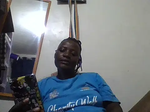 yourdreamgirlT online show from July 18, 2026, 3:04 am