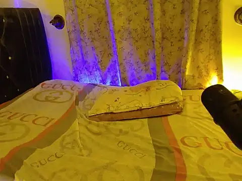 KlaraCandy online show from July 26, 2026, 7:10 pm