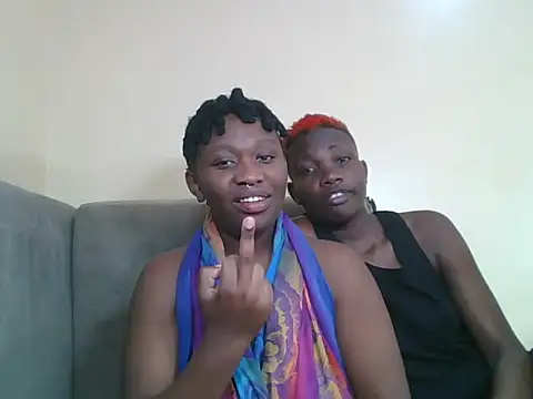 LunaCharm2 online show from June 1, 2026, 5:18 am