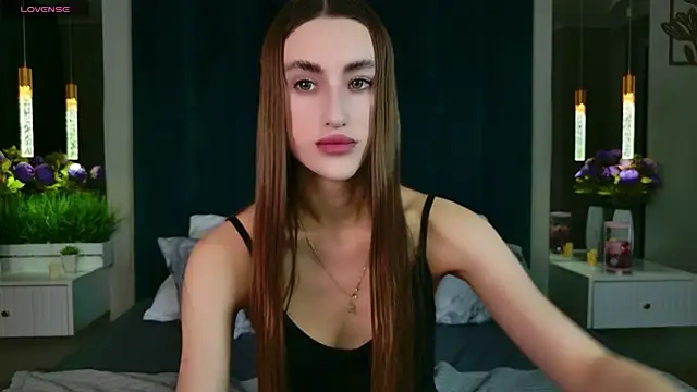 MadisonRen online show from June 28, 2026, 10:54 am