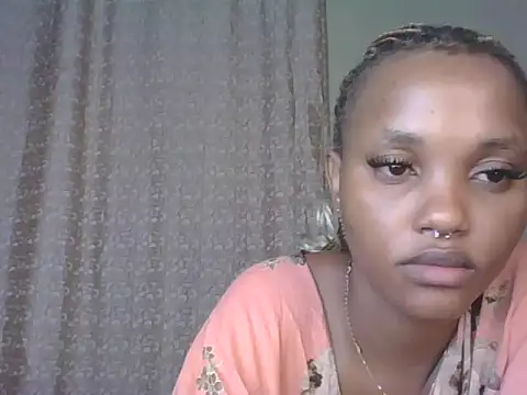 PrettyT5 online show from June 28, 2026, 5:52 pm