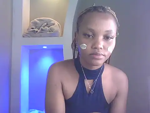 PrettyT5 online show from July 5, 2026, 6:09 am