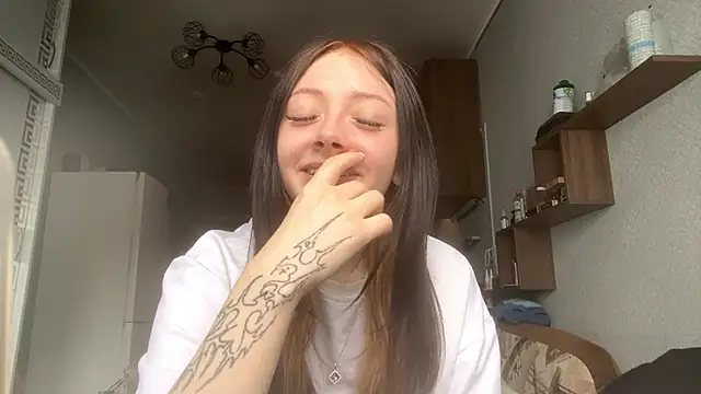 MisaSallis online show from May 22, 2026, 5:49 am
