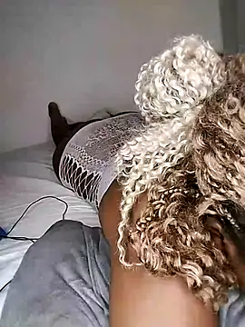 sexyygyall online show from July 17, 2026, 9:34 pm