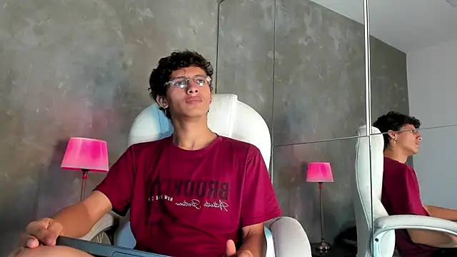 Ethan todd online show from May 26, 2026, 3:37 am
