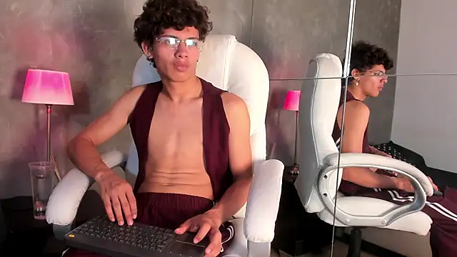 Ethan todd online show from May 25, 2026, 3:28 am