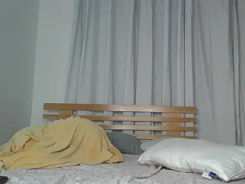 Sassyleli online show from May 19, 2026, 1:56 am