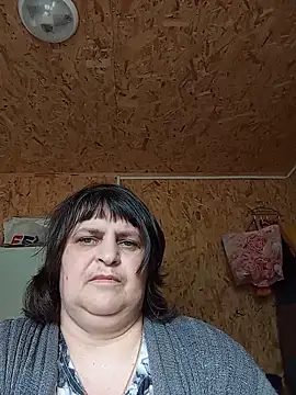 LisichkaOksana online show from May 17, 2026, 9:20 am