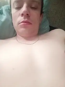 Hornyhoneycock online show from May 27, 2026, 11:28 am