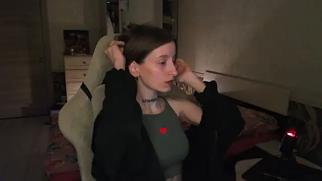 Snapshot of cath_alien chatting on May 26, 2026, 8:18 pm cath alien online show from May 26, 2026, 8:18 pm