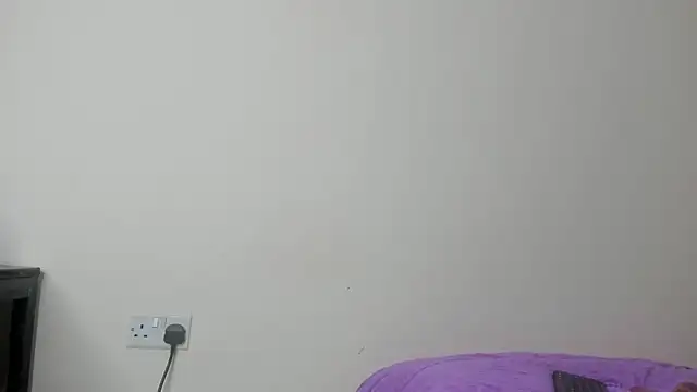 Real Slim Thick online show from May 27, 2026, 7:32 pm