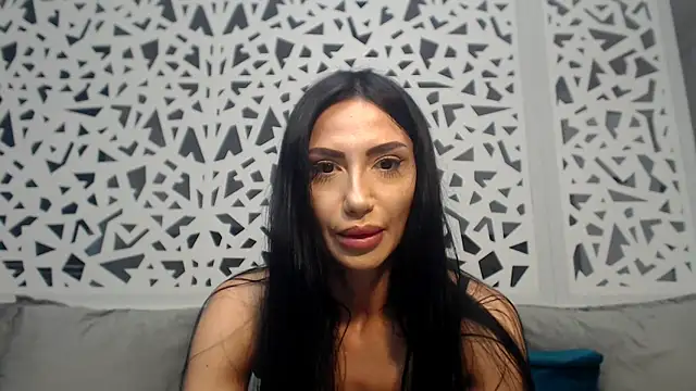 amandasin online show from June 3, 2026, 4:23 pm