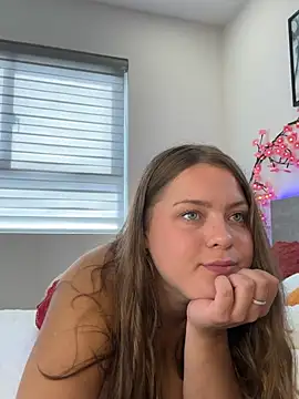 Krispyshot online show from July 7, 2026, 1:41 am