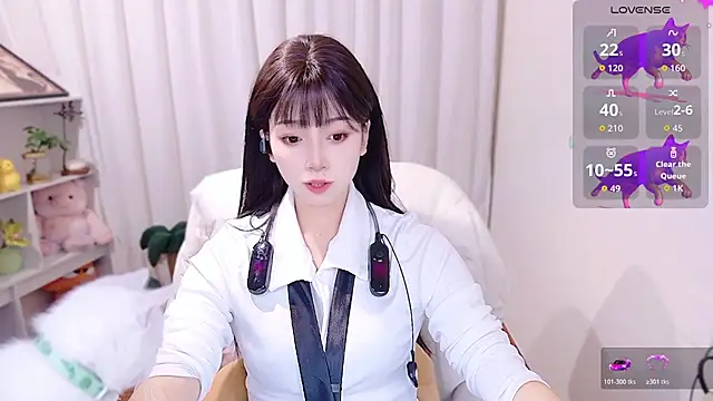 August cat online show from July 13, 2026, 9:25 pm