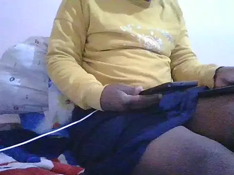 queenm5 online show from July 14, 2026, 3:33 am