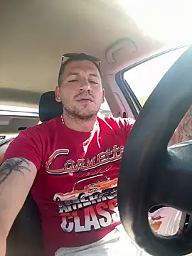 ModelJJ online show from May 26, 2026, 7:28 am