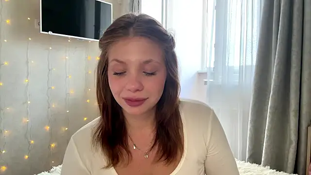 Lia be mine online show from July 4, 2026, 8:10 am