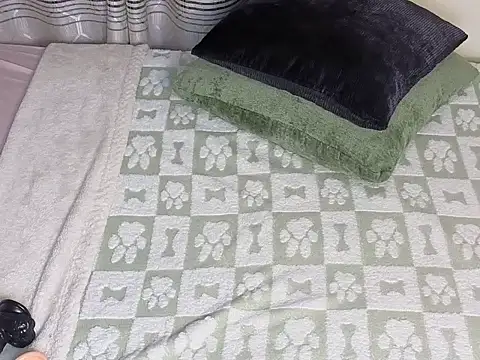Blackcharmming online show from July 27, 2026, 5:14 am