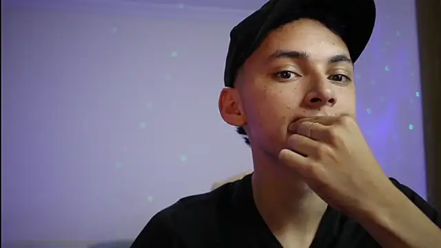 archi love online show from February 6, 2026, 5:14 am