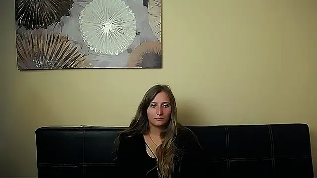 Jenny smille  online show from July 8, 2026, 5:52 am