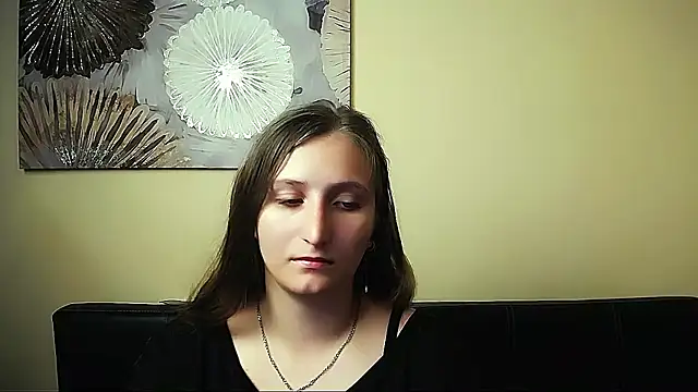 Jenny smille  online show from June 20, 2026, 5:45 am
