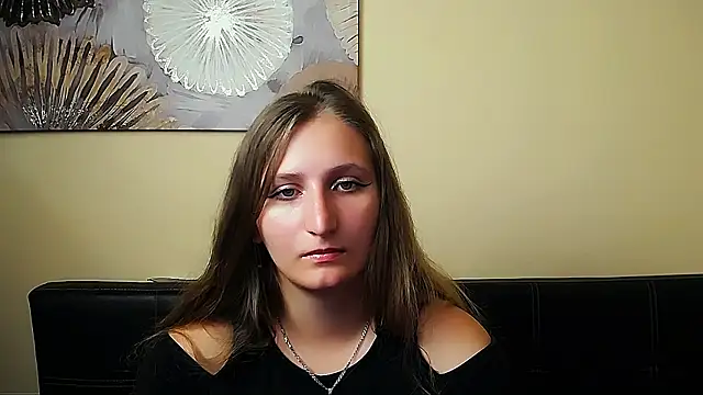 Jenny smille  online show from June 25, 2026, 5:23 am