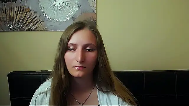 Jenny smille  online show from June 24, 2026, 6:01 am
