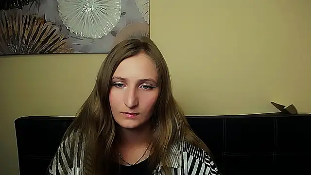 Jenny smille  online show from July 25, 2026, 8:22 am