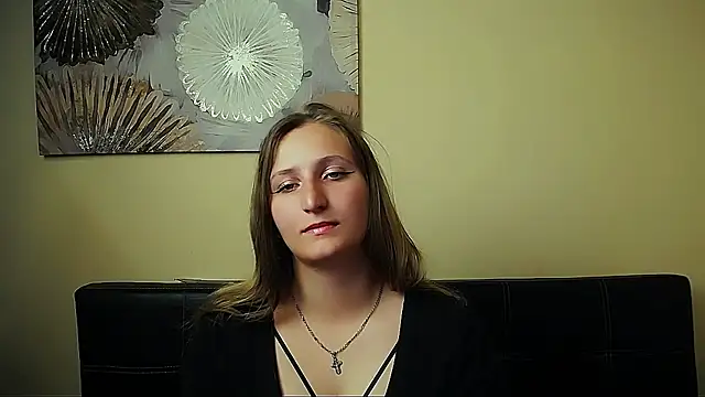 Jenny smille  online show from July 6, 2026, 5:47 am