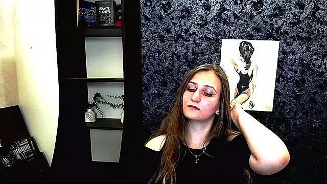 Jenny smille  online show from June 4, 2026, 8:41 am