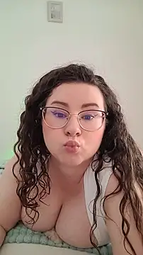 Elissa Floyd   online show from August 2, 2026, 2:37 pm